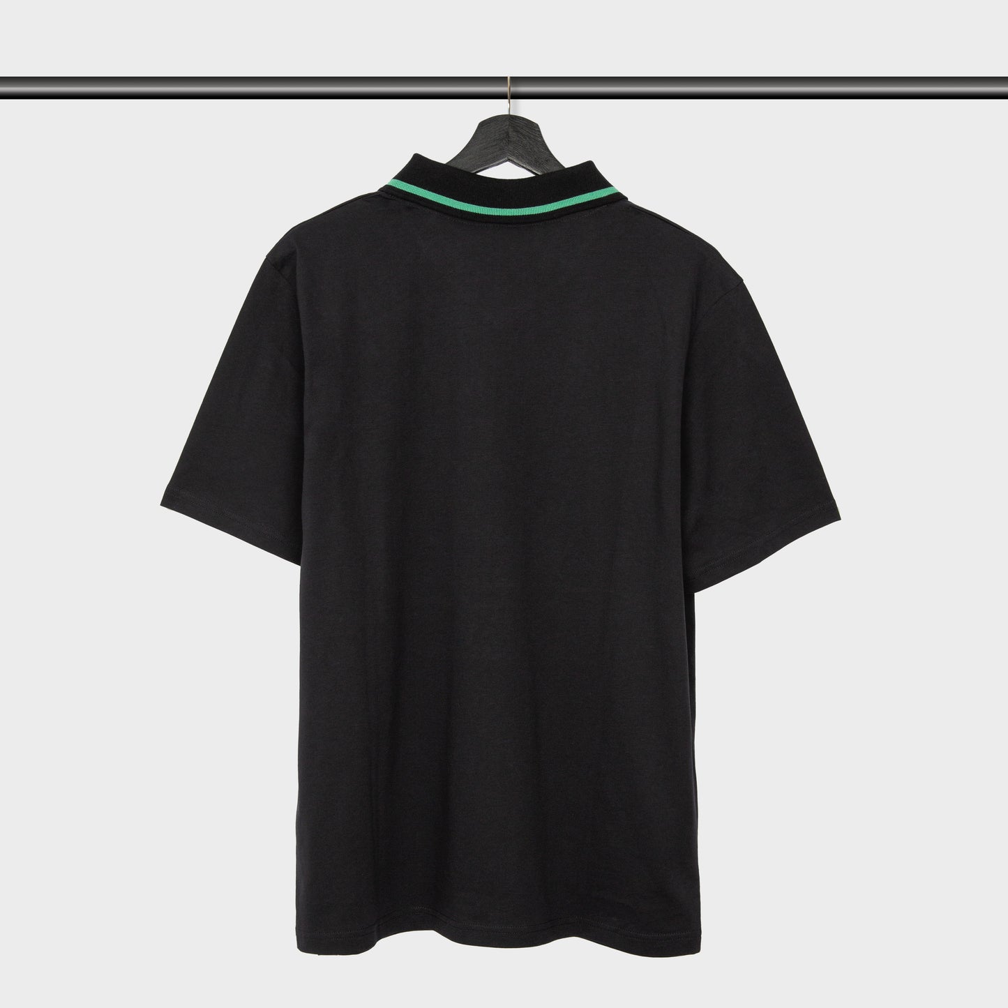 Classic O Leāo Black