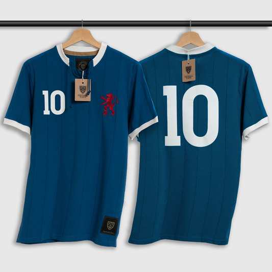 Retro with Laces Rampant Lion