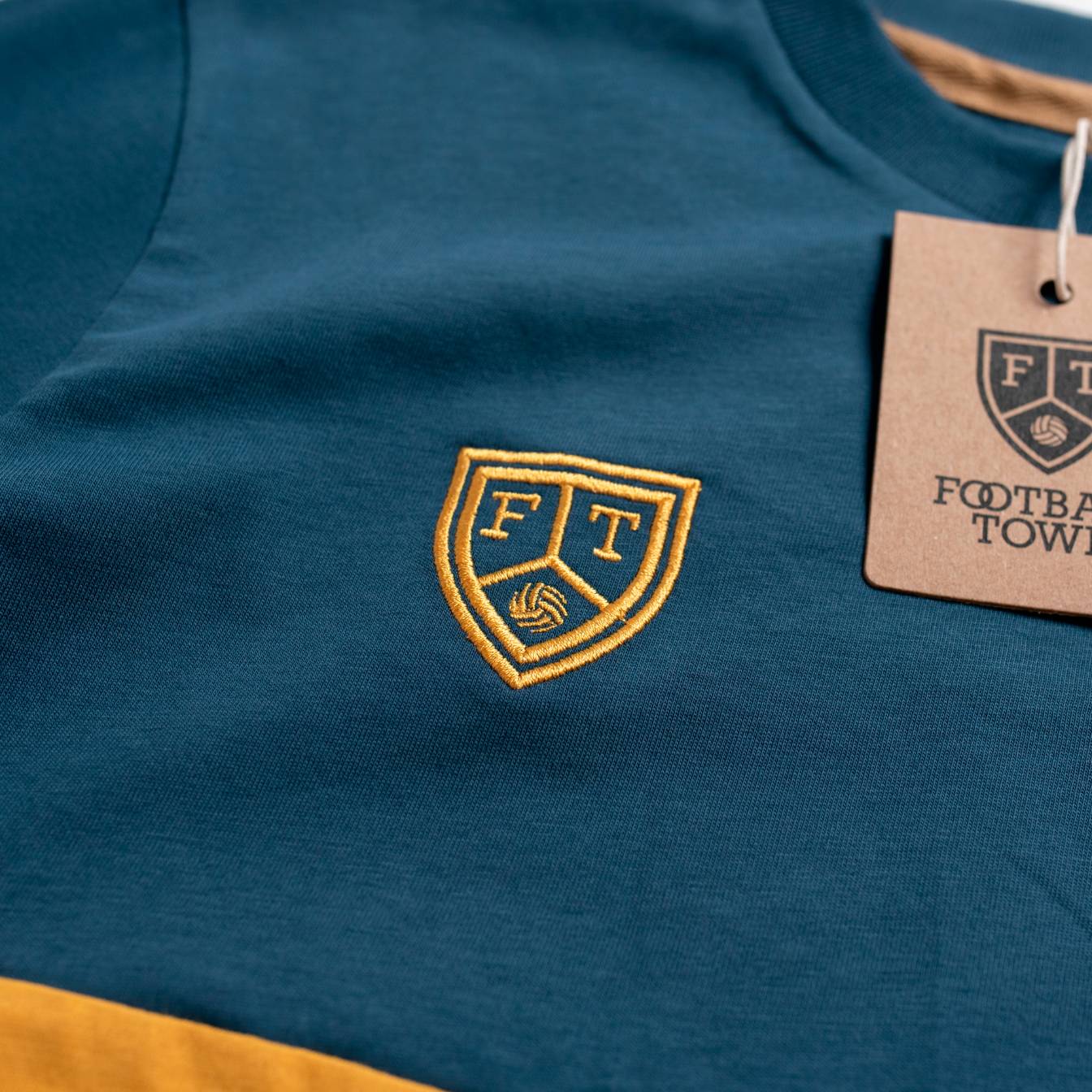 Tribute D10S Diego Azul y Oro