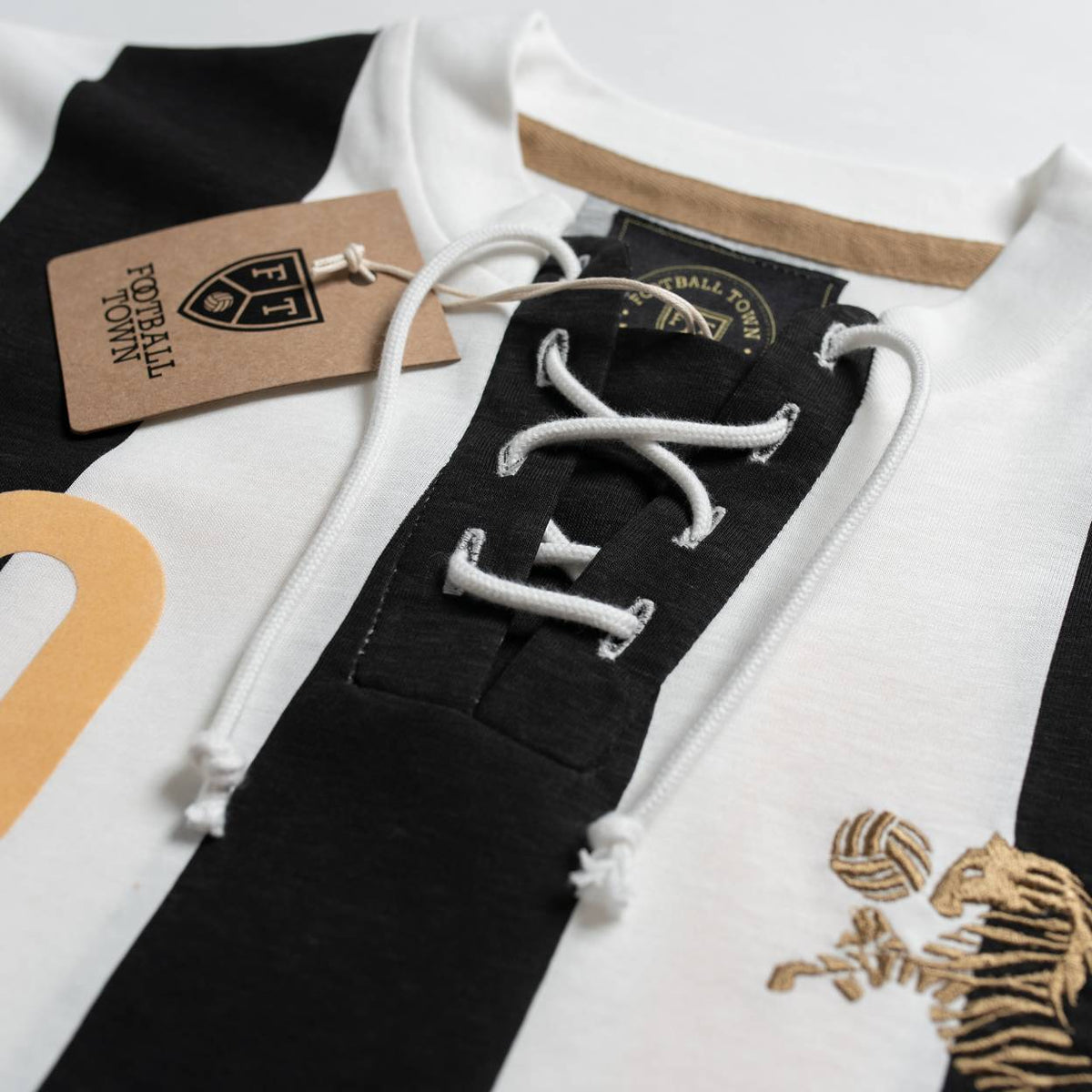 Retro with Laces La Zebra