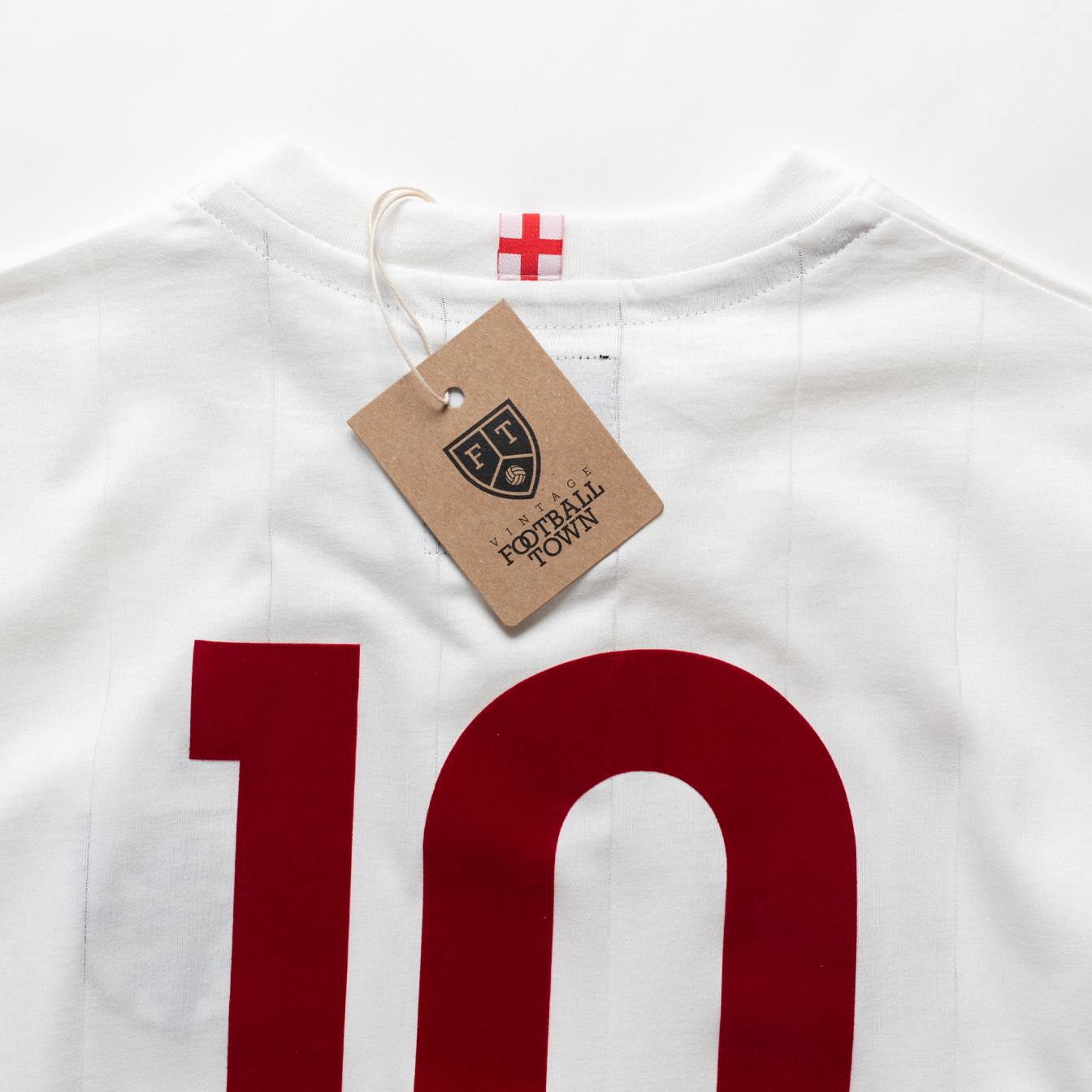 Retro England The Lions' Cross