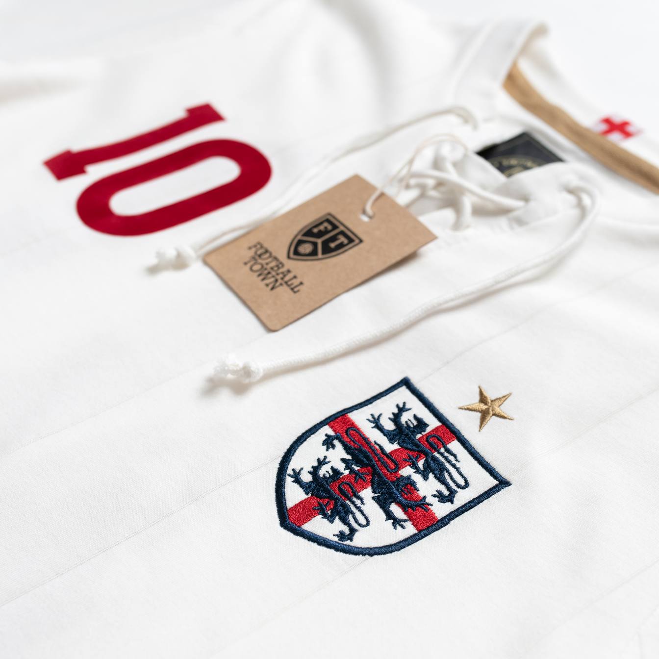 Retro England The Lions' Cross